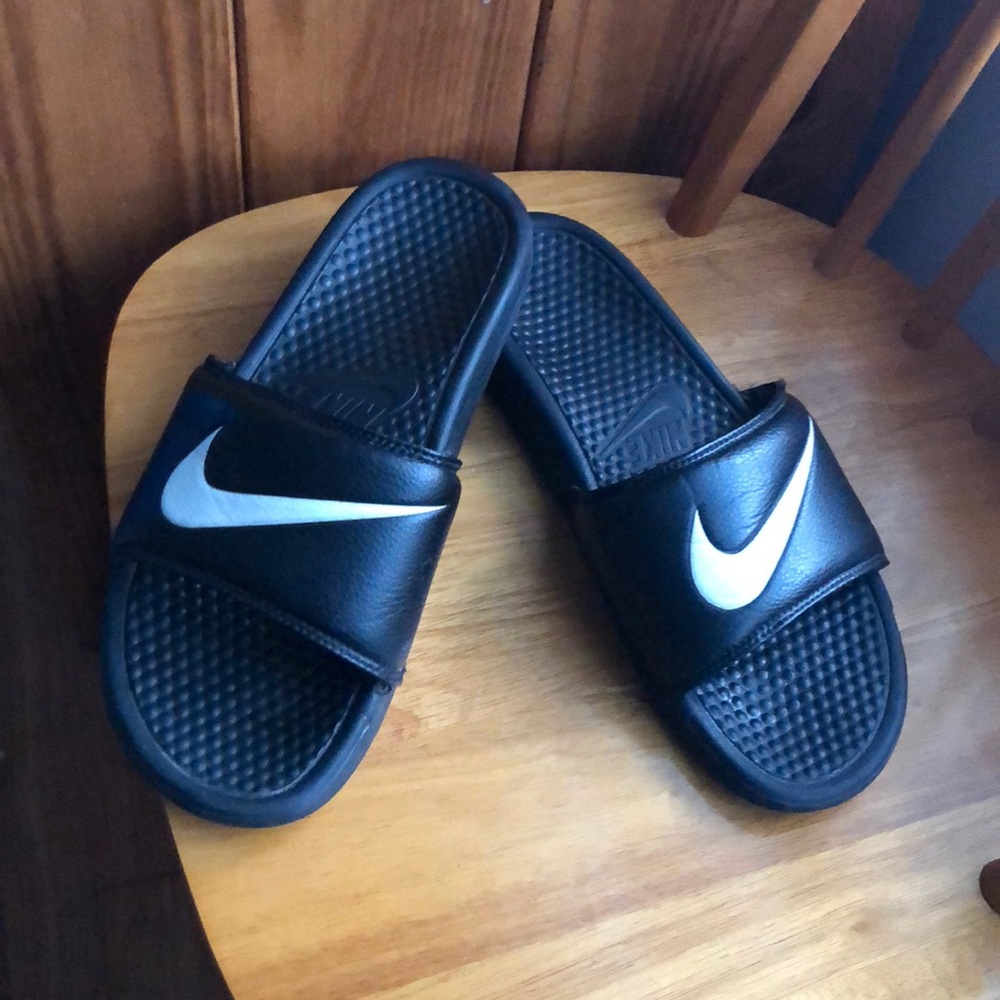 Nike slides